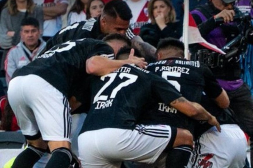 River vs Deportivo Riestra. Foto: @prensariestra