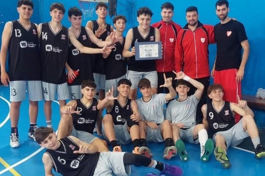 La Asociación Santafesina de Básquet, campeona provincial U15. Foto: Fabián Gallego