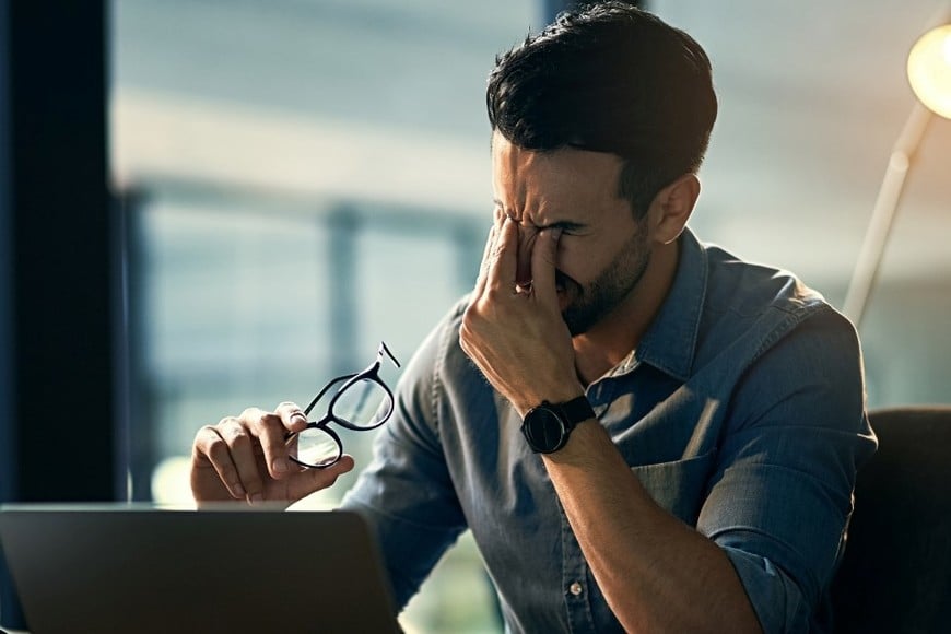 Aumento en los niveles de estrés, ansiedad e incluso riesgo de eventos cardíacos