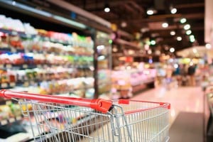 Los supermercados locales no abrieron este lunes.