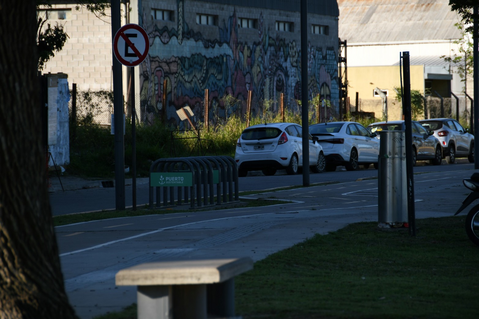 El Paseo del Puerto, la "pausa verde" para descansar un rato de la tediosa rutina