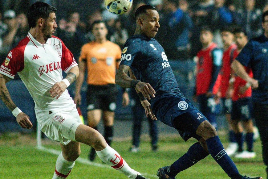 Independient Rivadavia vs Huracán. Foto: @CSIRoficial