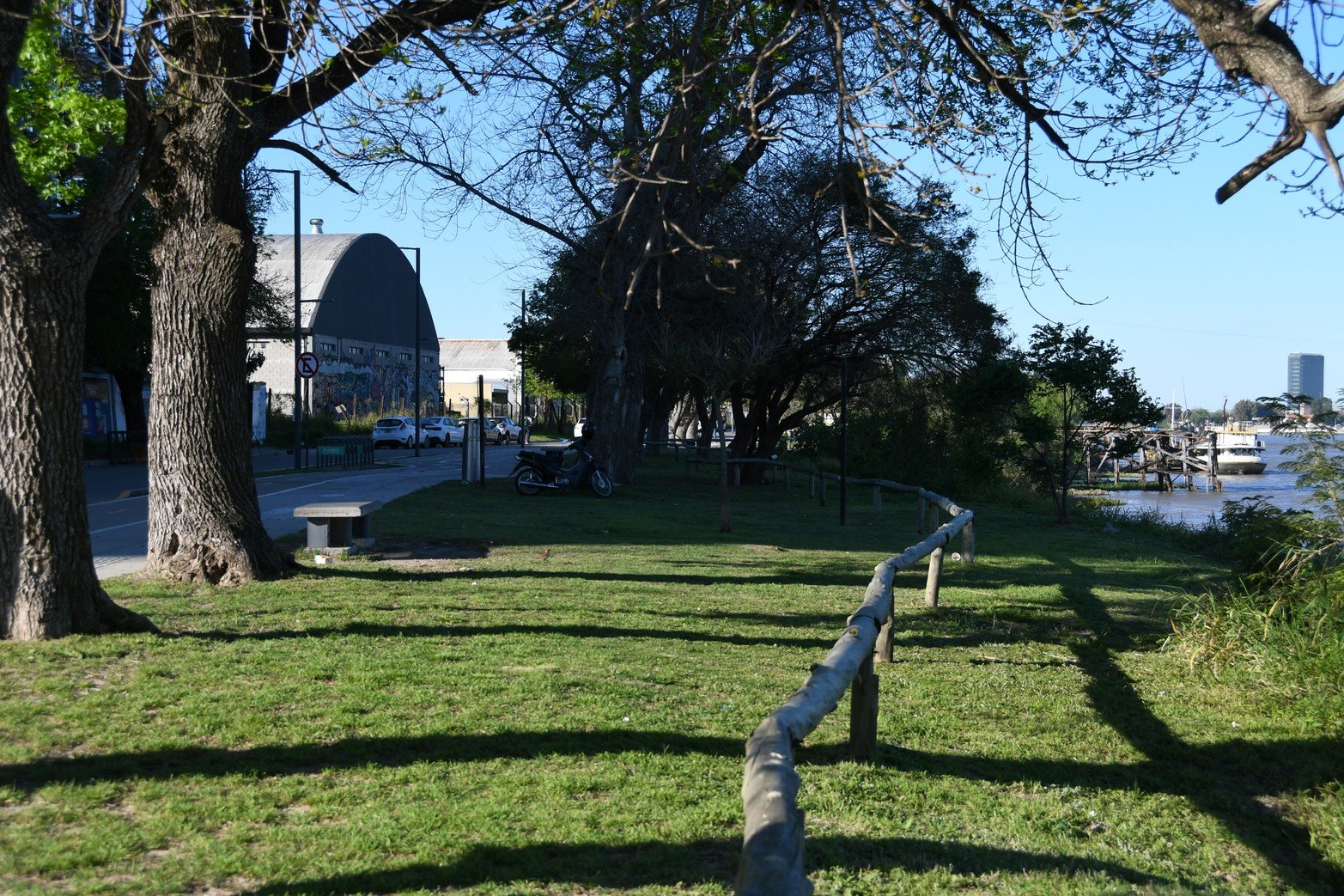 El Paseo del Puerto, la "pausa verde" para descansar un rato de la tediosa rutina