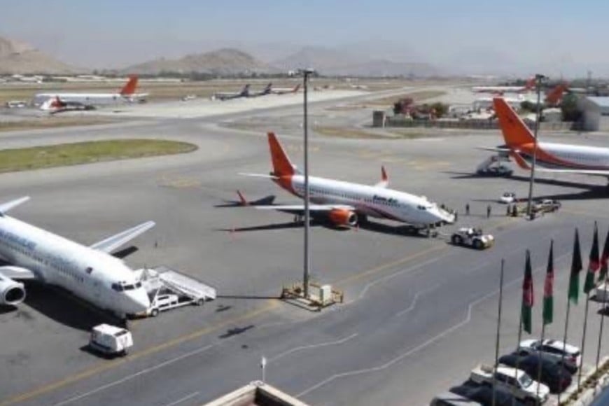 Según los informes, los vuelos desde el aeropuerto de Kabul también se han visto interrumpidos.
