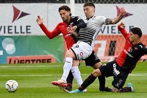 Gonzalo Soto sufrió un desgarro en el aductor y quedó descartado para el próximo partido.