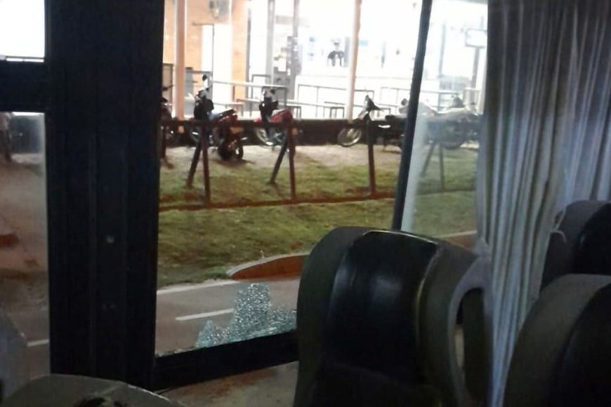 colectivo apedreado Colastiné