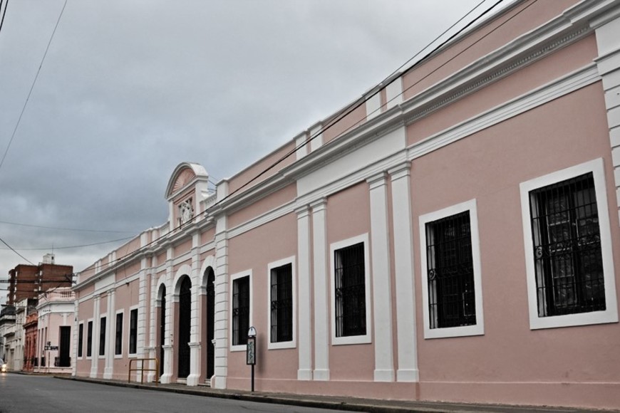El edificio histórico de la institución. Foto: El Litoral (archivo)