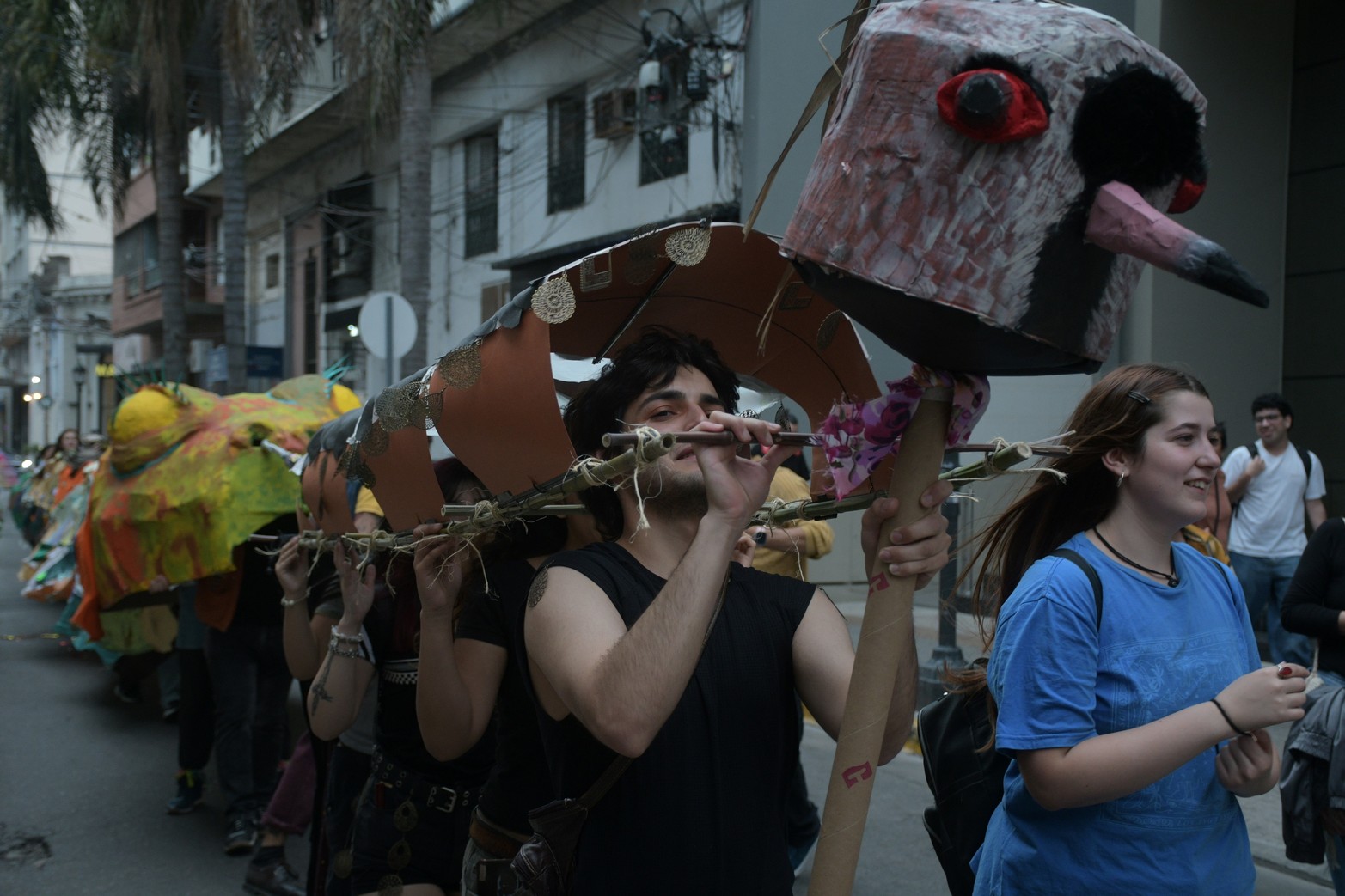Colorida y alegre fue la caravana de la Escuela Mantovani