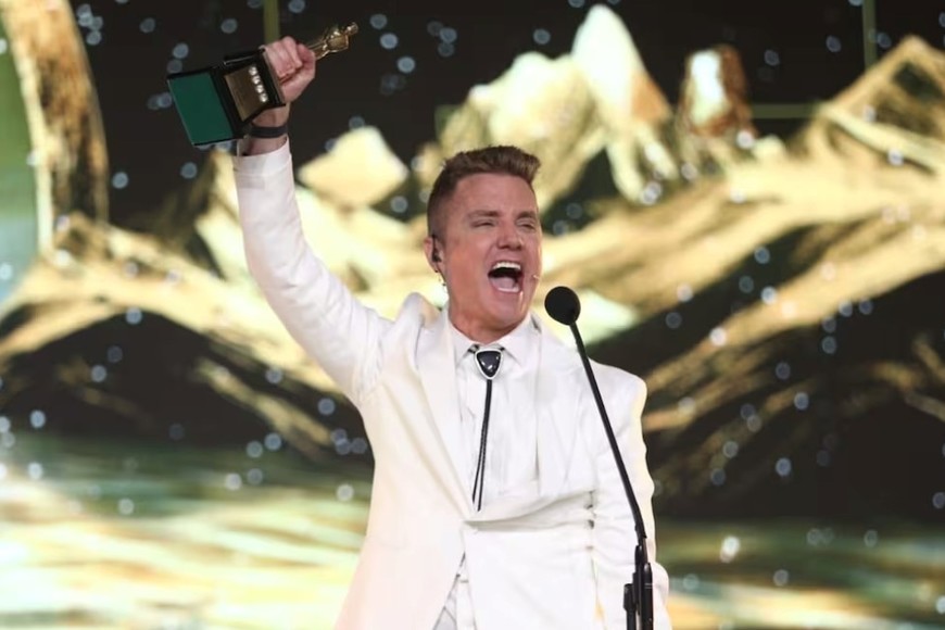 Del Moro celebrando con su MF de oro. Crédito: Gerardo Viercovich/La Nación