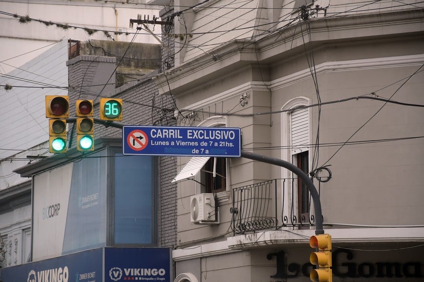 El correspondiente cartel que prohibe el giro ya no estará presente. Crédito: Guillermo Di Salvatore