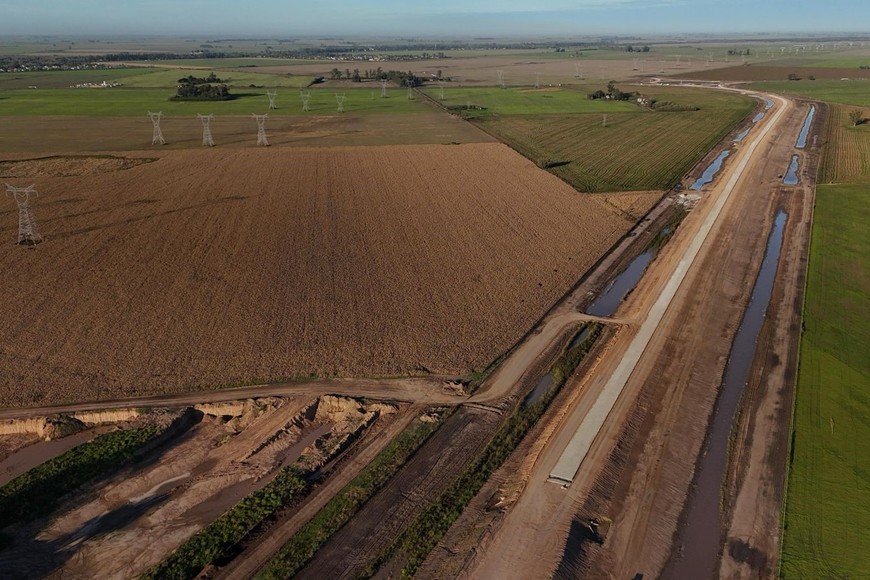 Santa Fe continúa consolidando su plan de obras para la competitividad logística del polo agroexportador en el complejo portuario del Gran Rosario.