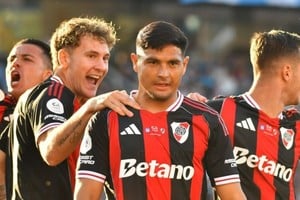 Racing vs River. Foto: @RiverPlate