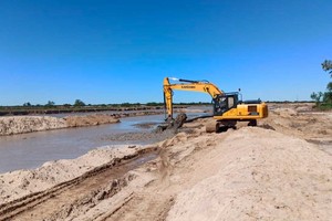Se busca mejorar el entorno ribereño y proteger a la localidad de la crecida del río.