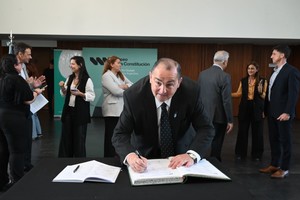 Acto de Jura de la Nueva Constitución Provincial, llevado a cabo en el Museo de la Constitución. Flavio Raina.