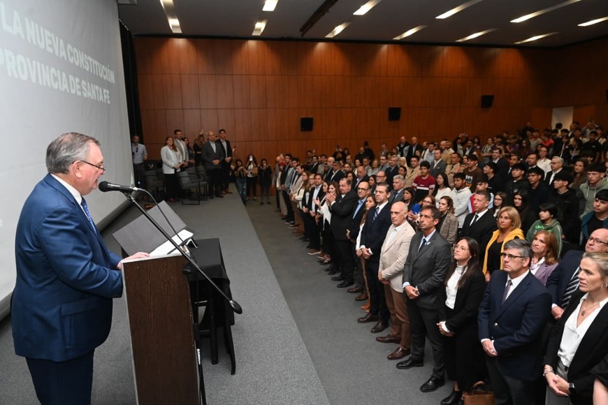 Acto de Jura de la Nueva Constitución Provincial, llevado a cabo en el Museo de la Constitución. Flavio Raina.