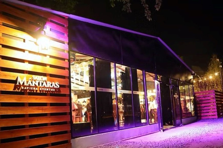 El salón Colonial, en pleno bulevar, se remodela con un diseño moderno e integración al parquizado. Foto: Gentileza