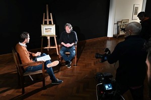 Parte de la entrevista con Aleu en el Rosa Galisteo. Foto: Flavio Raina