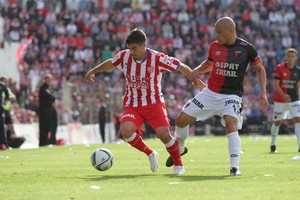 Ignacio Malcorra, en sus tiempos con la camiseta de Unión. Llegó al club a mediados de 2014, ascendió a Primera con Madelón y se quedó a jugar hasta mediados de 2016, cuando fue vendido al Tijuana de México. Crédito: Pablo Aguirr