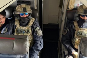 Ozorio viajó custodiado por efectivos de la Policía Federal y la Policía Bonaerense.