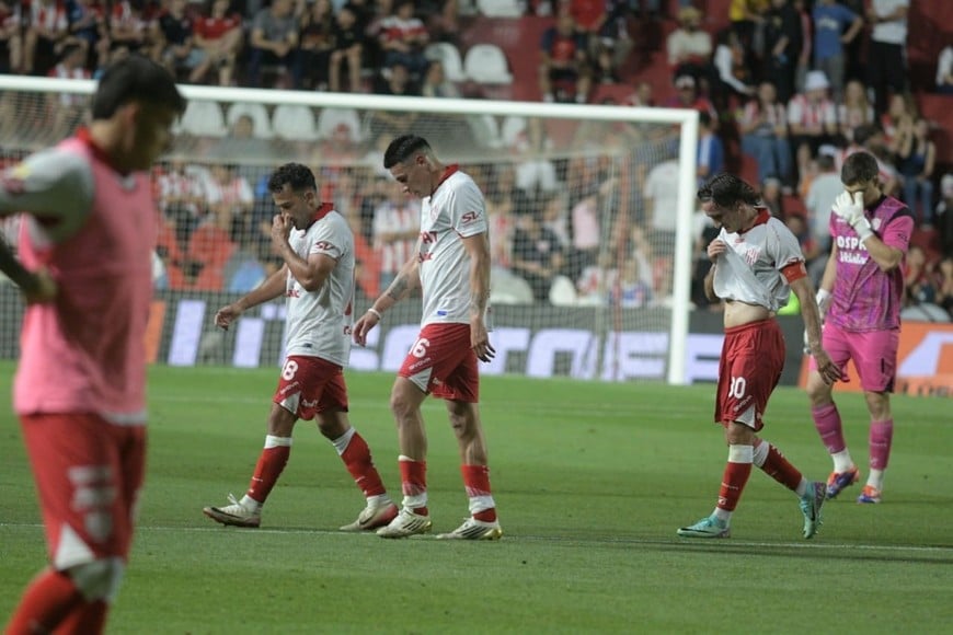Unión vs Aldosivi. Foto: Manuel Fabatía