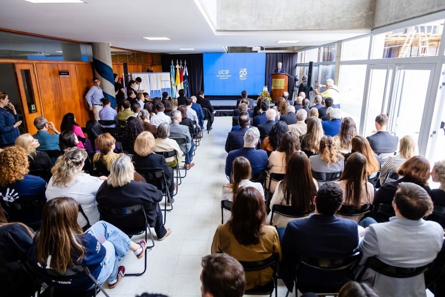 Acto central por los 25 años de la sede de la Universidad Católica de Santa Fe en la ciudad de Reconquista.