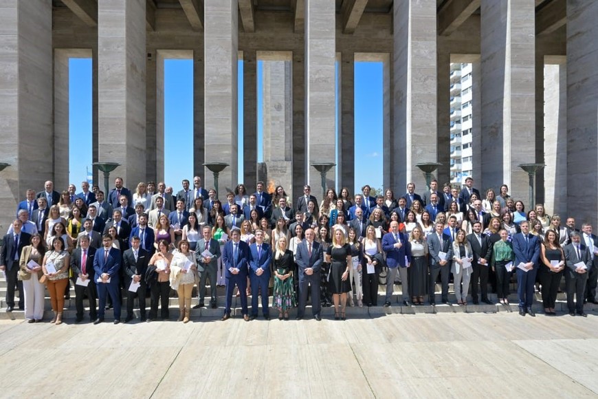 La Fiscal General Cecilia Vranicich tomó juramento en Rosario a las y los fiscales del MPA a la Constitución Provincial