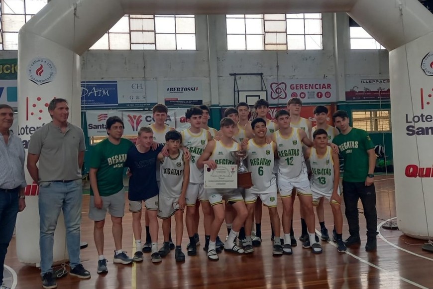 Tercer puesto, Regatas de Santa Fe.