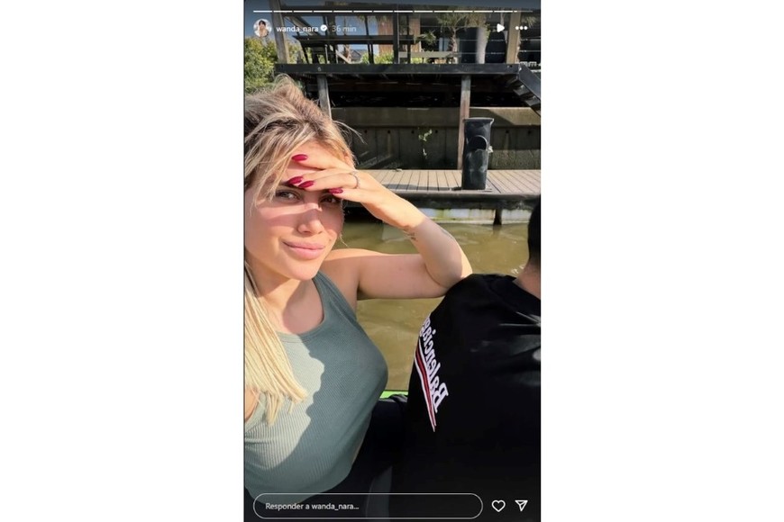 El día de Wanda Nara con sus hijos y su novio en el río