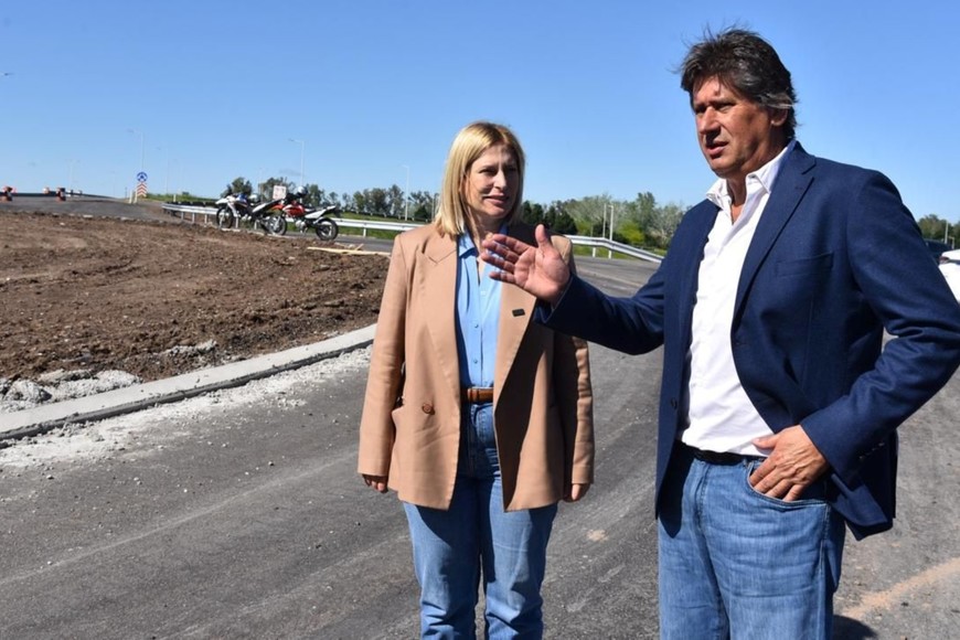 “Es la primera vez que Funes va a tener un Samco con internación, capaz de albergar a la población que tiene esta ciudad, con un shock room de ingreso de ambulancias que es público”, agregó Scaglia.