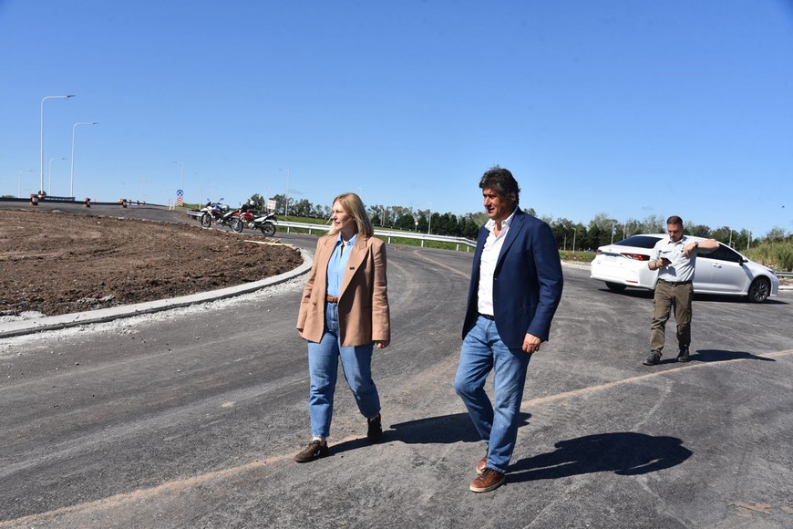 “Es la primera vez que Funes va a tener un Samco con internación, capaz de albergar a la población que tiene esta ciudad, con un shock room de ingreso de ambulancias que es público”, agregó Scaglia.