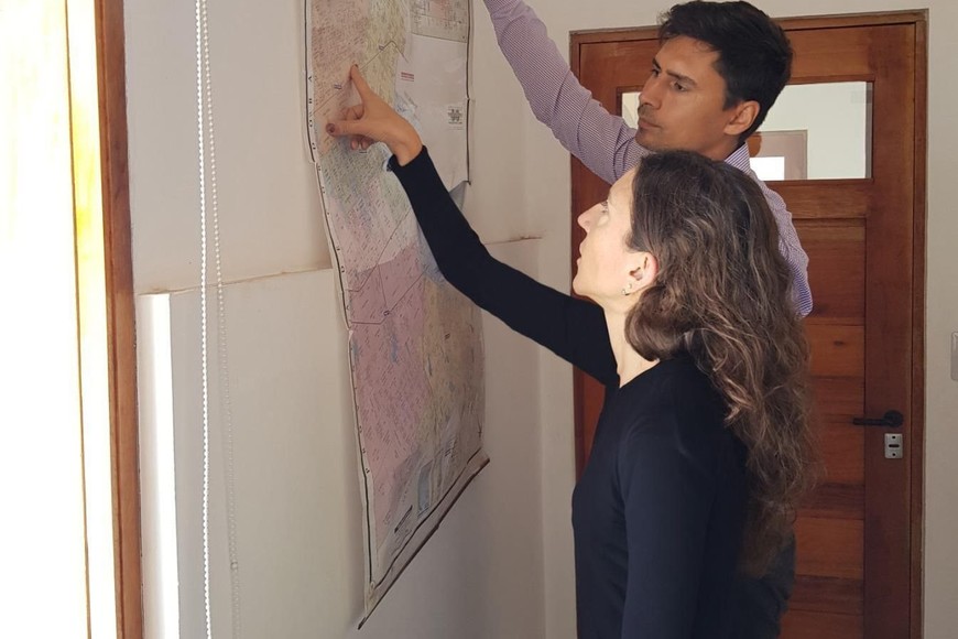 La senadora junto al presidente comunal de San Francisco.