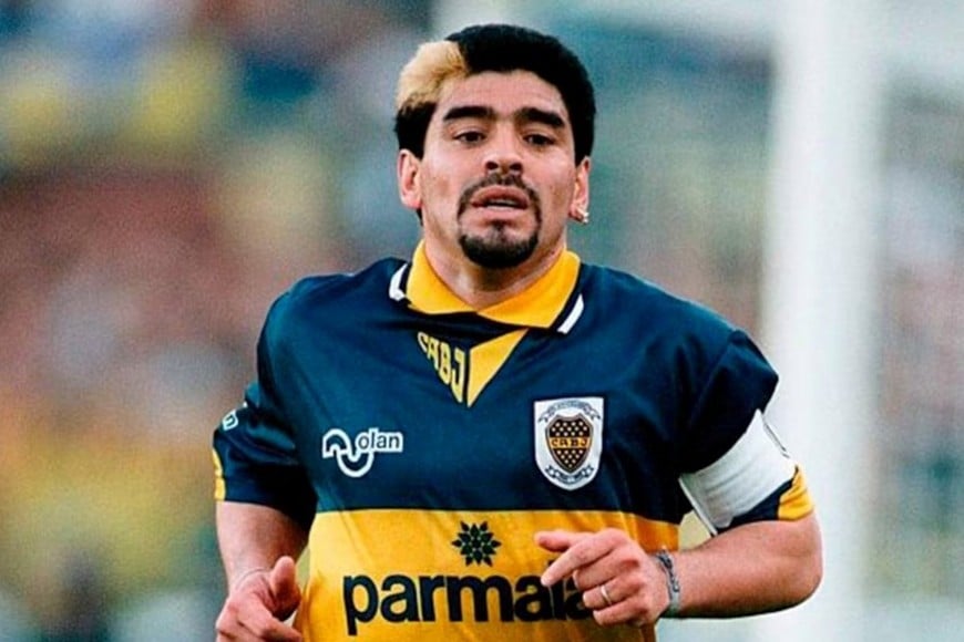 La vuelta del 10: el mechón amarillo, la Bombonera y una postal eterna de Maradona