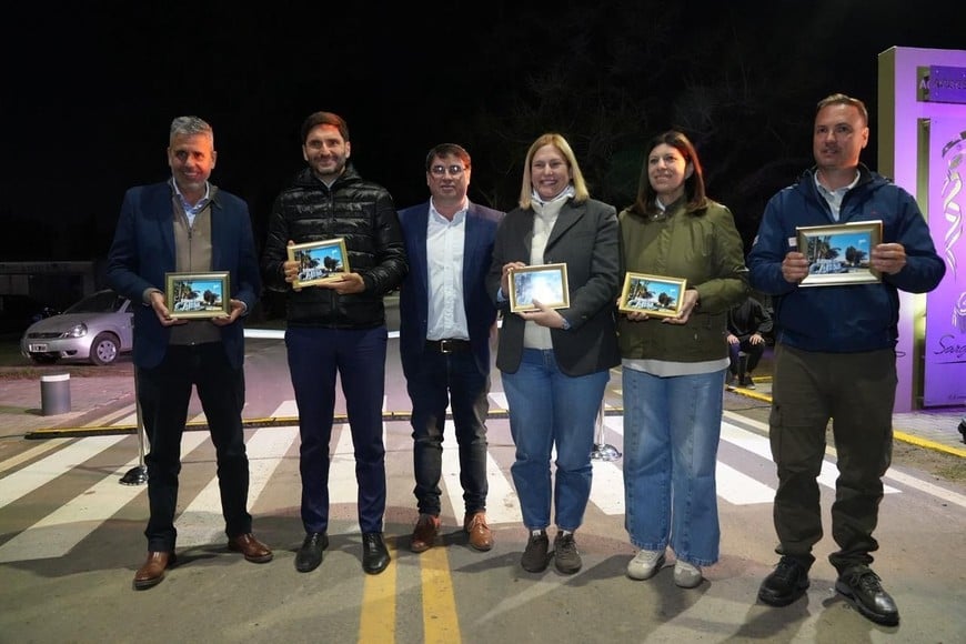 "Aquí la vida va a cambiar porque van a tener muchas más posibilidades, y eso también va a generar mucho crecimiento toda la región”", precisó el gobernador.