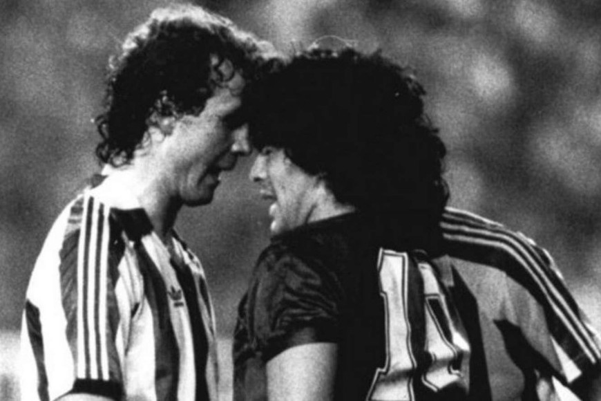 La camiseta estaba en manos del hijo de una empleada de la utilería del club.