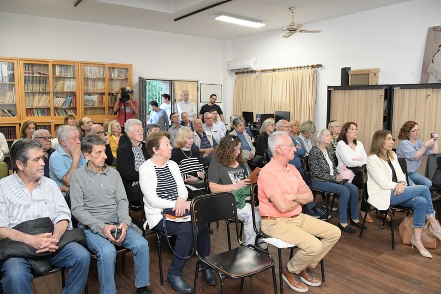 Gustavo Vittori presentó su libro. Foto: Manuel Fabatía