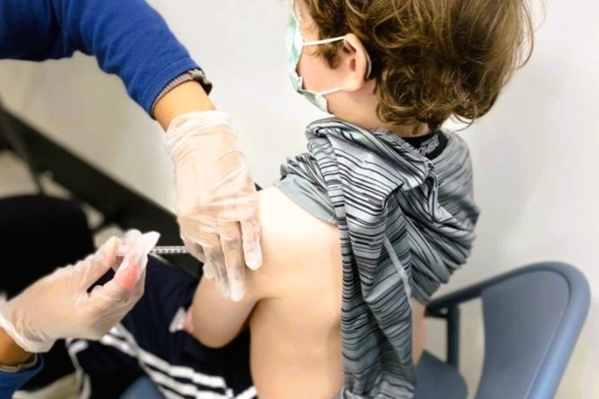 Los padres deben entender la importancia y utilidad de las vacunas, especialmente en los pequeños.