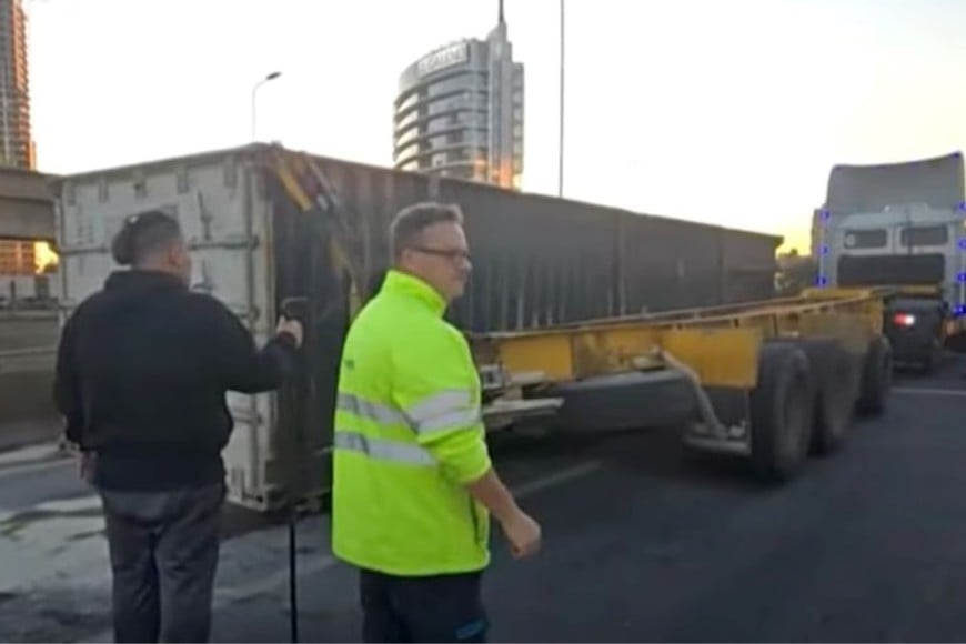 El container transportaba 43 toneladas de pollo congelado