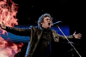 Javier Milei eufórico como nunca, muy a pesar de lo que la realidad argentina le impone en el día a día.