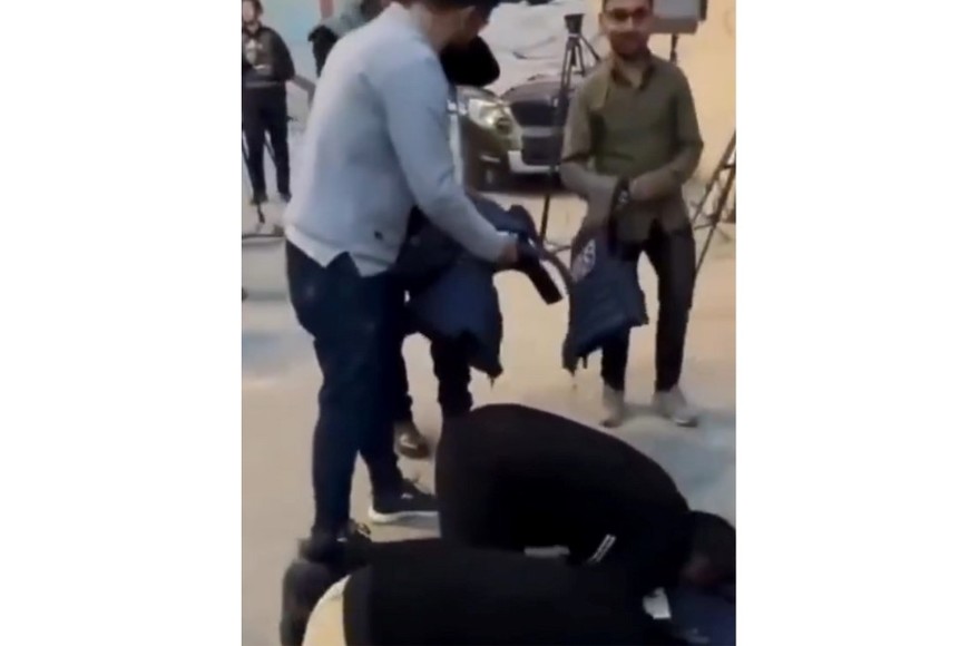 Este acto se convirtió en un símbolo de esperanza y resiliencia para los periodistas locales