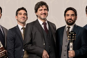 Formación actual: Joaquín Benítez Kitegroski (bandoneón), Adrián Enríquez (piano), Gallo, el también santafesino Santiago Vera Candioti (guitarra) y Lautaro Muñoz Arista (contrabajo). Foto: Gentileza producción