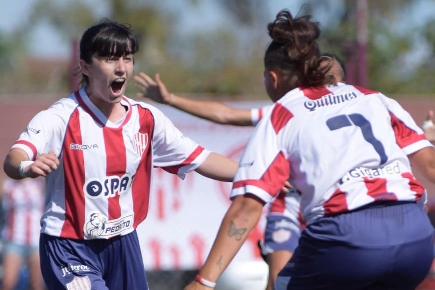 El festejo por el gol de Pilar Mateo. Crédito: Prensa Unión