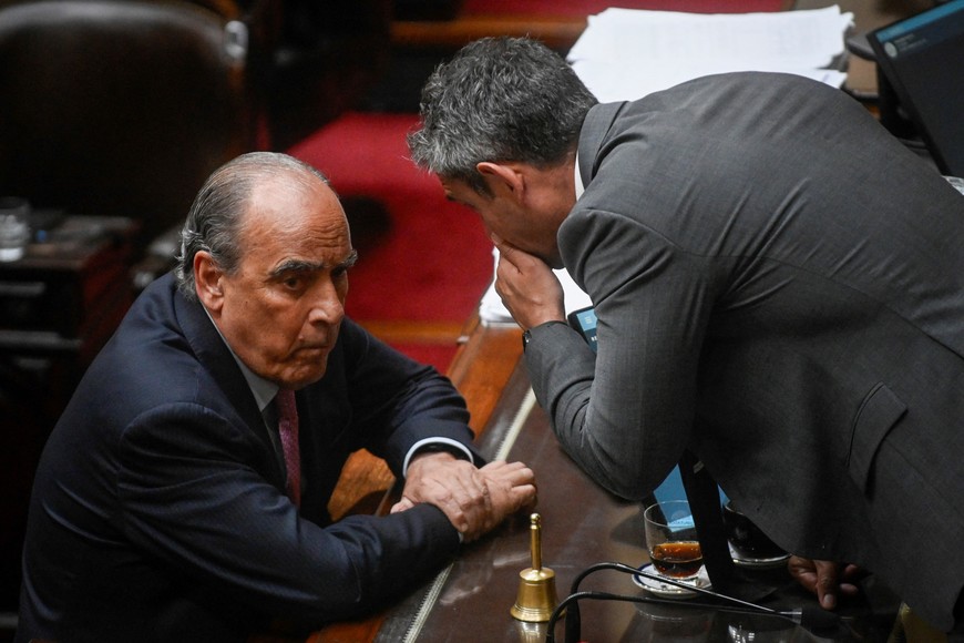 Guillermo Francos, Jefe de Gabinete de Ministros, podría ser interpelado por Diputados por la no aplicación de la Emergencia en Discapacidad si prospera el pedido que este martes será tratado en comisiones. Crédito: Archivo.