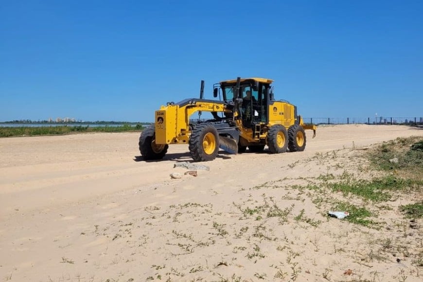 Las tareas se llevan a cabo tanto en la costanera Oeste como en la Este, en el Paseo de la Laguna y en Los Alisos. MCSF
