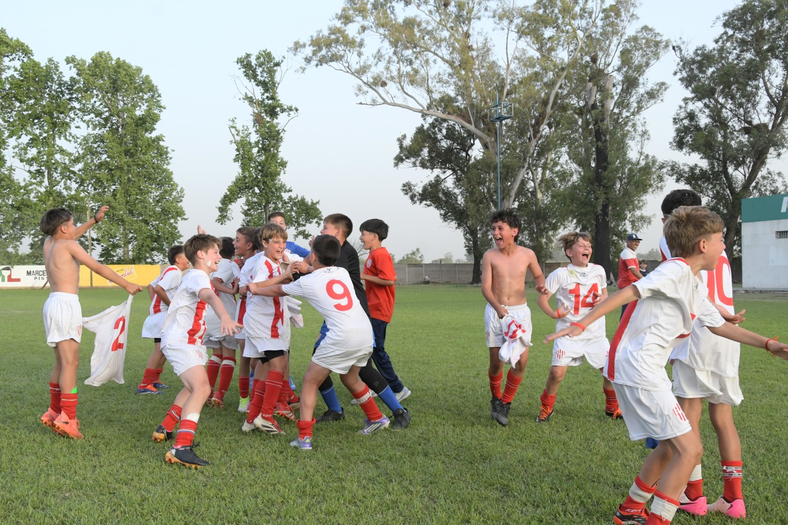 Fútbol, alegría y sueños cumplidos en Cabaña Leiva