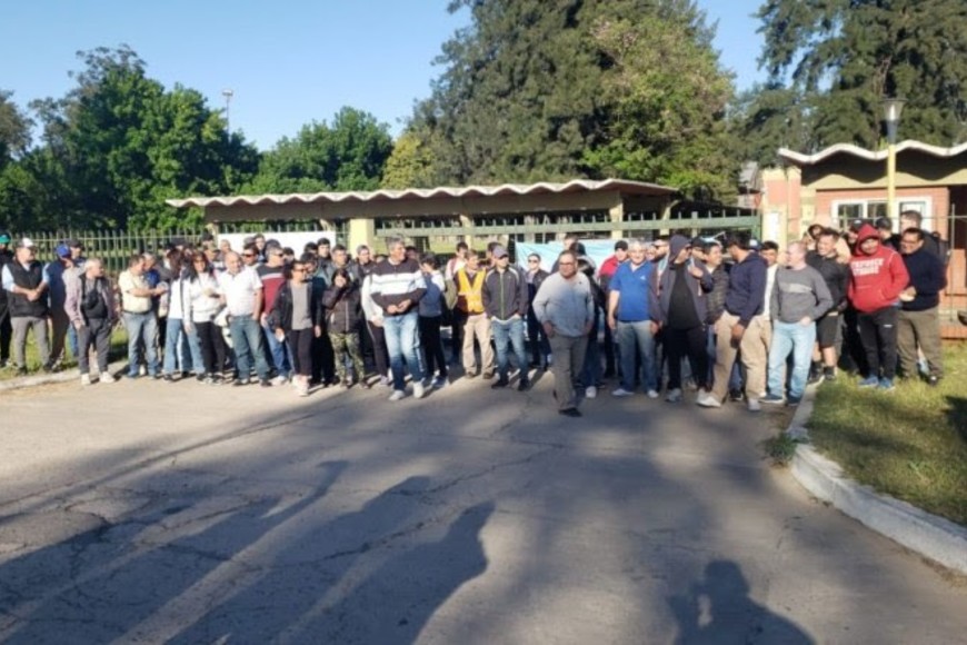 Se movilizaron por las calles de Reconquista los trabajadores de la empresa Algodonera Avellaneda. Juan Carlos Bandeo delegado gremial entrevistado por nuestro medio dijo que la empresa no se sienta a hablar con ellos.
