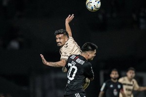 Riestra vs Plantese. Foto: @caplatense