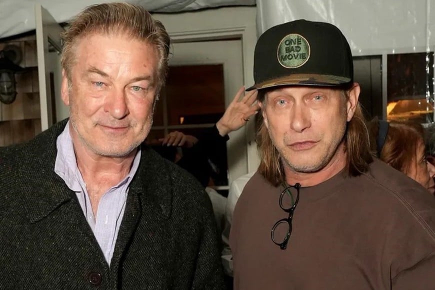Alec Baldwin conducía acompañado por su hermano Stephen.