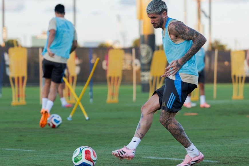 El equipo albiceleste ya está listo para cerrar la fecha FIFA. Crédito: AFA