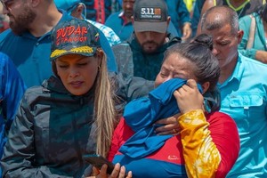 Se dispuso un puesto de comando para la recuperación de los cuerpos.