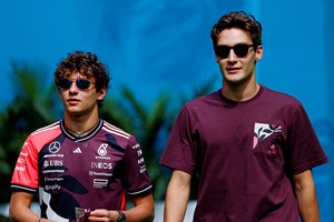 La dupla de Mercedes confirmada para 2026. Foto: REUTERS